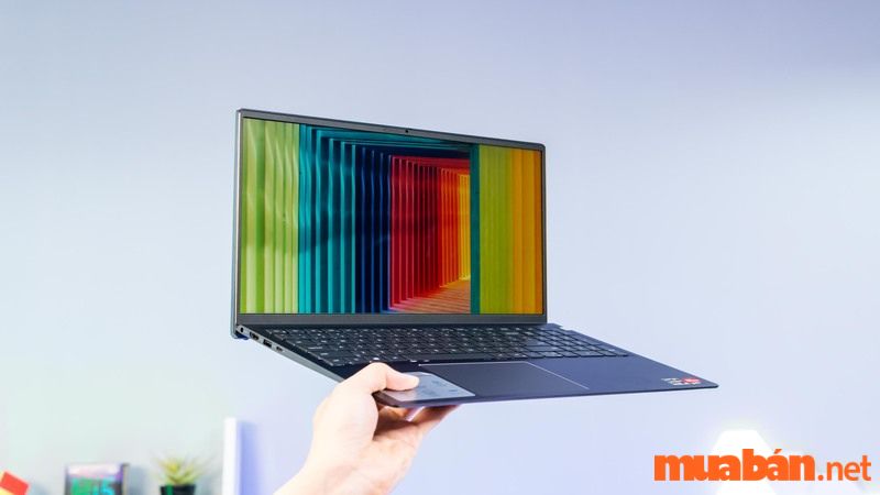Học marketing nên mua laptop gì?